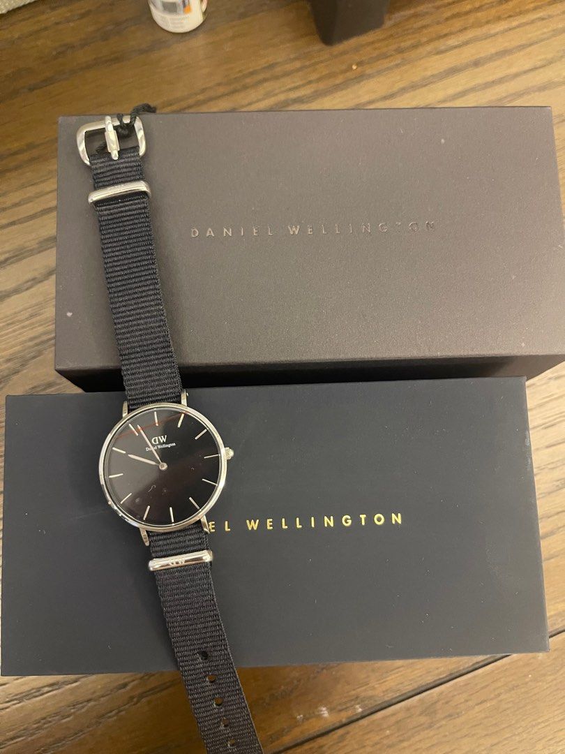 Daniel Wellington Petite Cornwall 32mm Women s Fashion Watches