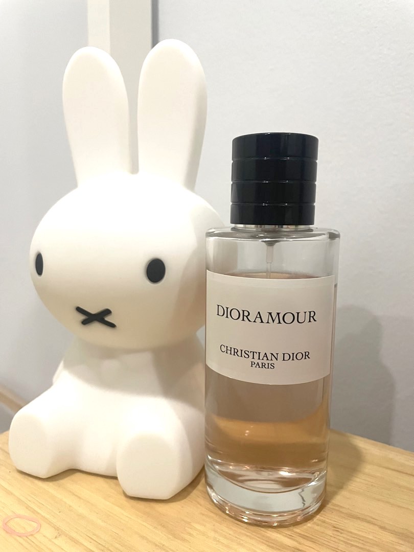 Dioramour sample shop
