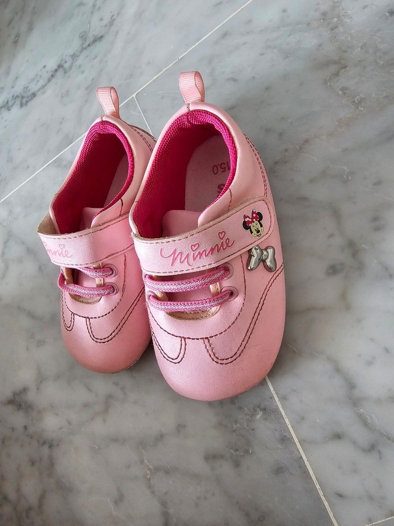 Red minnie on sale mouse shoes
