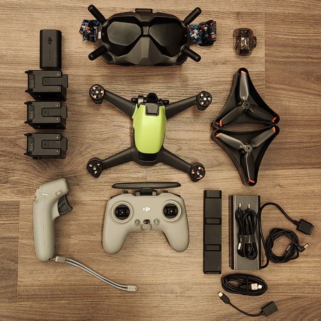DJI FPV Drone Combo with Motion Controller