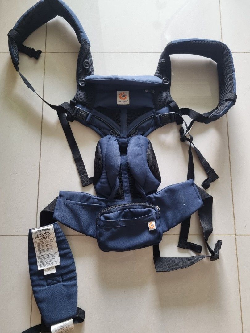 Ergobaby Omni 360 Coolair Raven Lightly used great condition