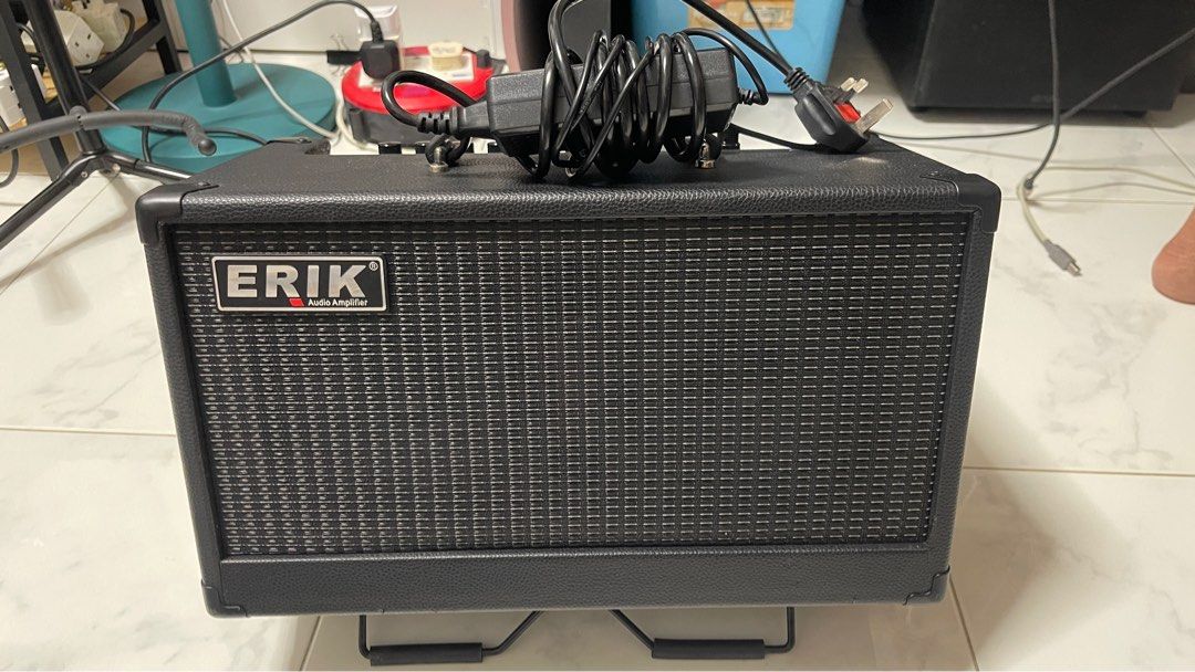 Erik MA80 guitar amp with mic input, Hobbies & Toys, Music & Media