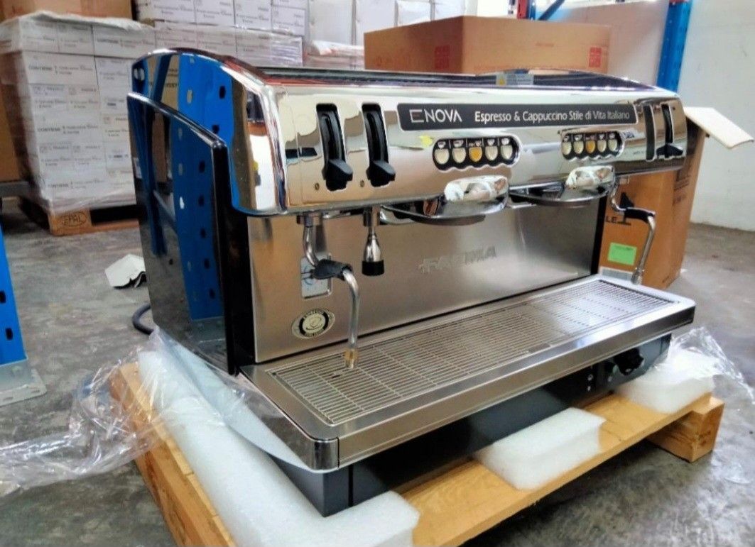 FAEMA Enova Italian 2 Groups Coffee Machine Casadio ENEA Automatic Espresso Grinder, TV & Home