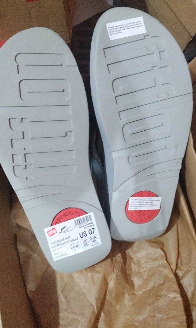 fitflop size 7