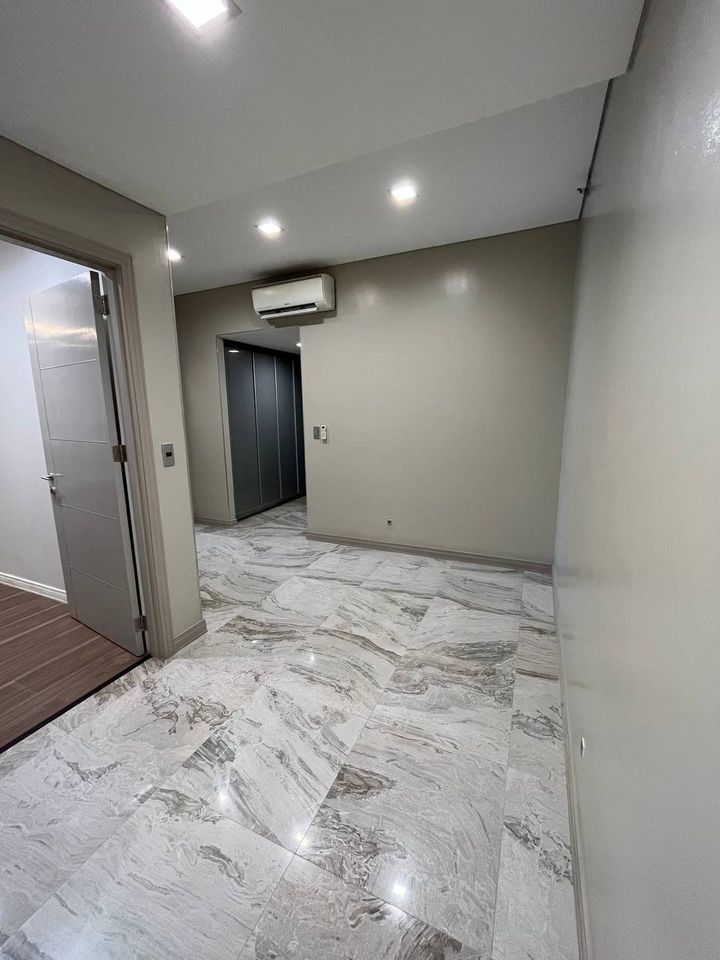 FOR rent ONE ROXAS TRIANGLE 3 bedroom makati ave paseo de roxas shangri