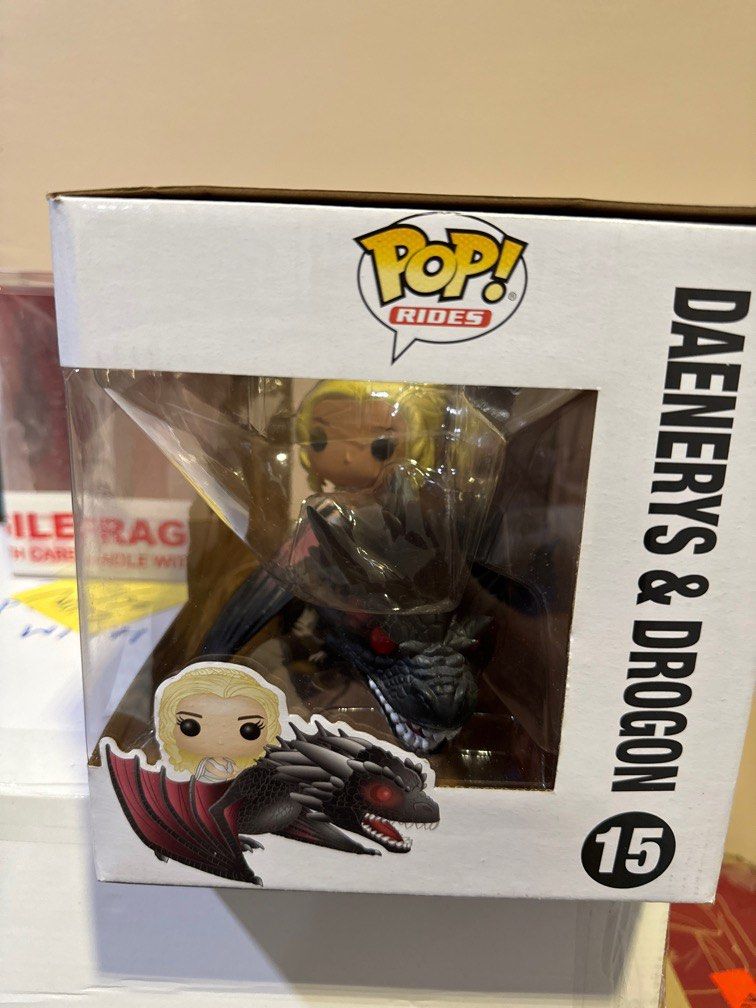 Funko pop game of thrones hotsell daenerys & drogon