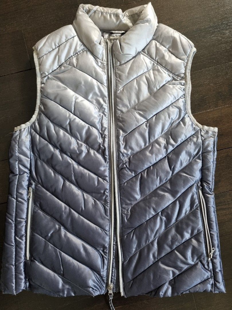 Gap primaloft vest sale