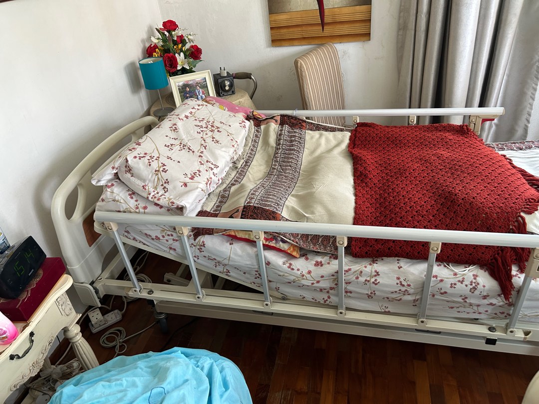 Geriatric single bed with electricity to move the bed, Furniture & Home