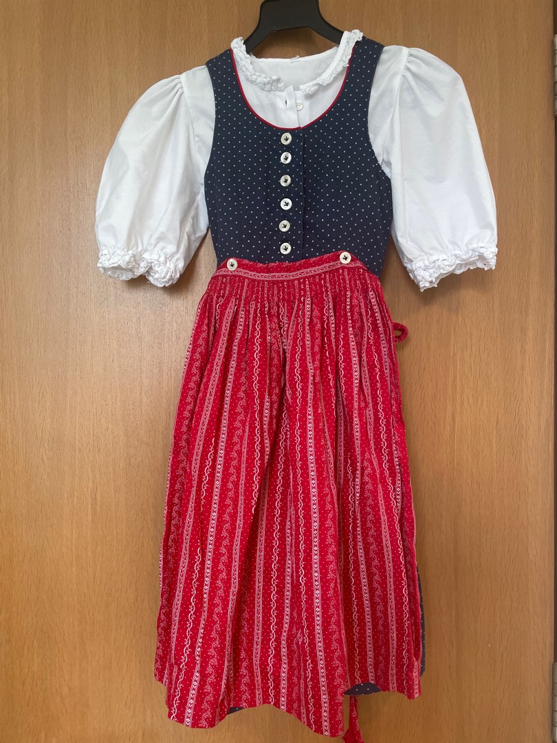 Dress In German Gender