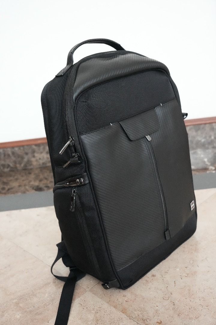 Gitzo century discount traveler camera backpack