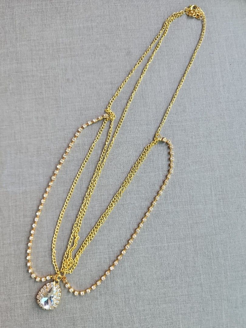 Gold coloured outlet costume jewellery