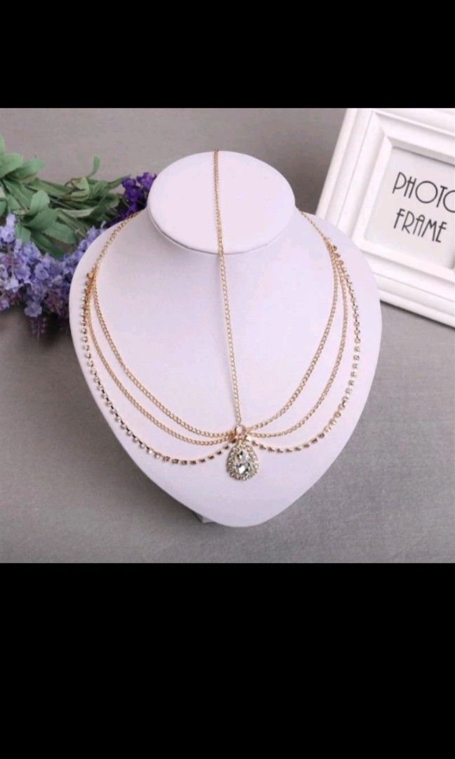 Gold coloured outlet costume jewellery