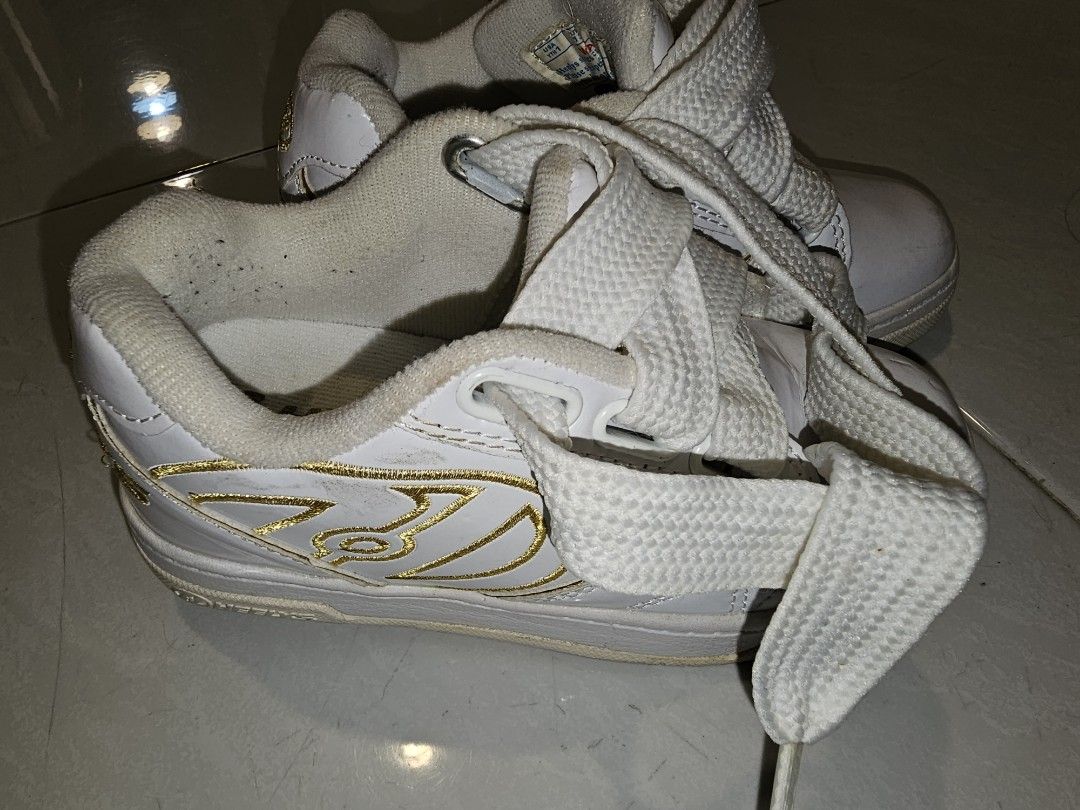 Heely shoe with roller at the back, Men's Fashion, Footwear, Sneakers