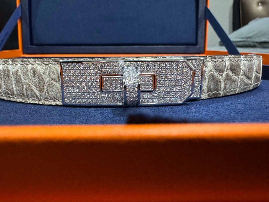 Hermes 18k belt clearance
