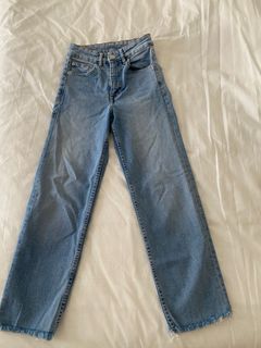 H&M HIGH WAISTED WIDE JEANS