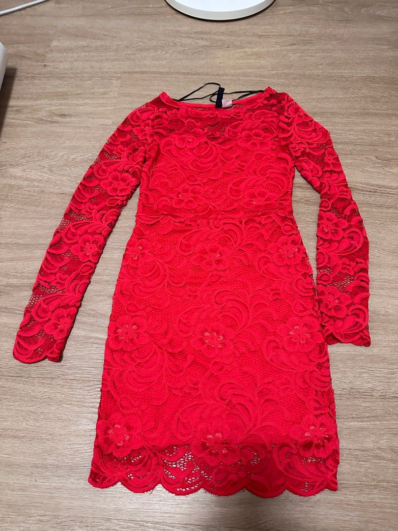 Red long 2024 sleeve holiday dress