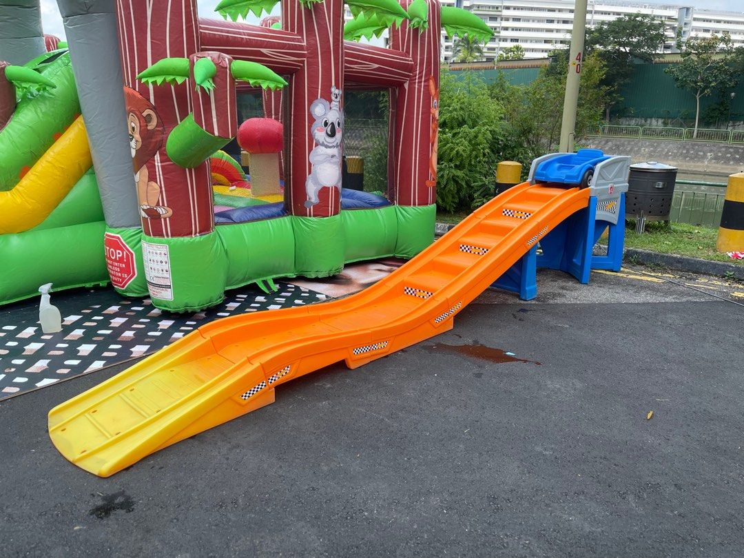 Hot wheels extreme thrill coaster 2025