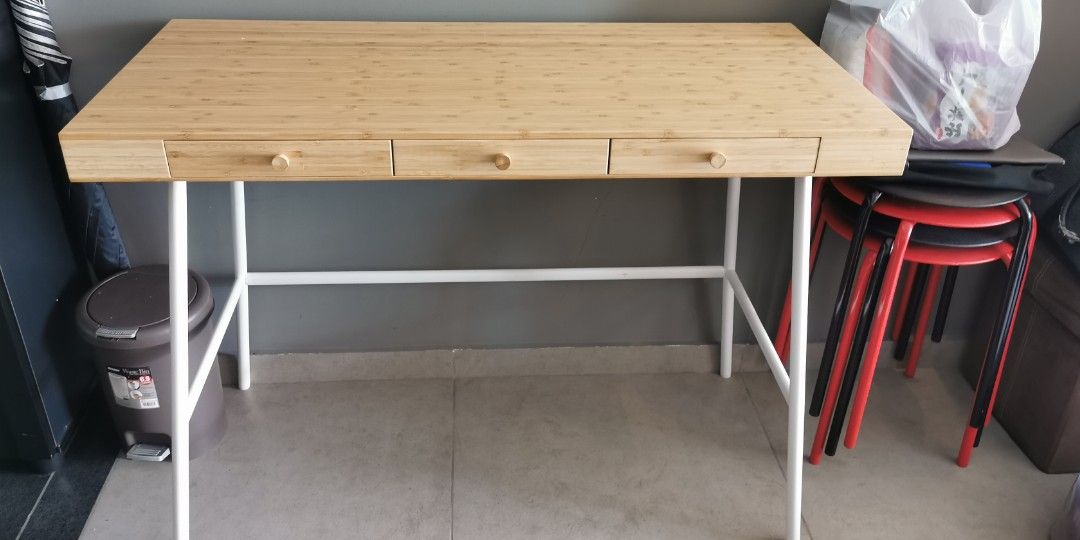 LILLÅSEN リルオーセン IKEA デスク 机 IKEA リルオーセン デスク 机