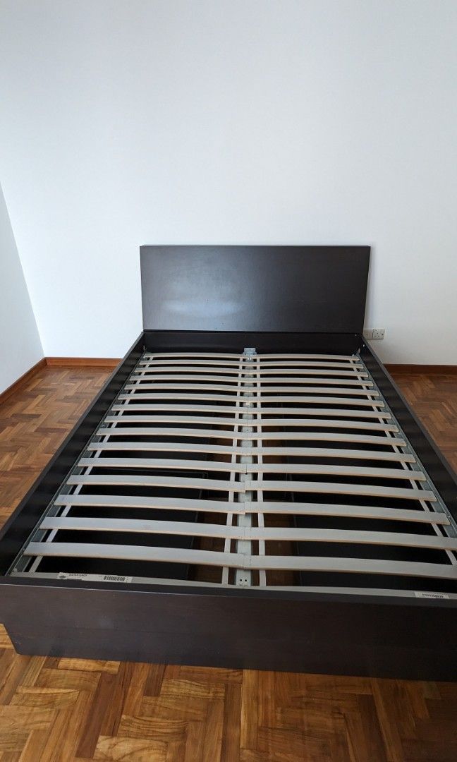 Good condition IKEA Oppdal Bed frame Queen Size w Headboard