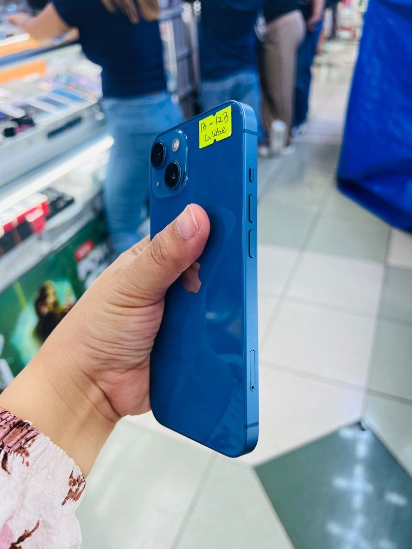 Iphone 13 Globelocked (Category: iPhone 13 Series) located in San Juan City. Submitted by javedsgadgetshop (Listing ID 1265452410, Image 2). Description: OPEN FOR INSTALLMENT VIA CREDIT CARD/GGIVES & SWAP/TRADE-IN! WE BUY AND SELL ( ANYKINDS OF UNIT BINIBILI PO NAMIN)! PTPA : Padelete po f bawal Read ❗️Onhand ‼️ Iphone 13 •128gb •NTC Variant •89% batt health •Globelocked •95% Smoothness •No hidden issue | No Repaired •100% Authentic | Not Refurbi