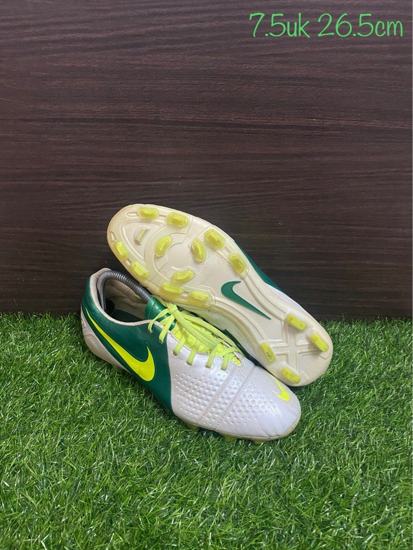 Kasut bola nike ctr360 kanga lite Men s Fashion Footwear Boots