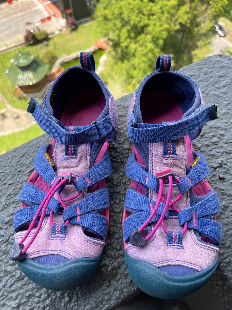 Keen hiking sandals store
