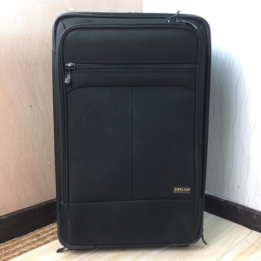 KIRKLAND Signature Soft Side 22" 2Wheel Carry On Travel Luggage, Hobbies & Toys, Travel
