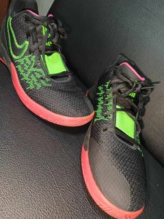 Kyrie flytrap 2 pink 2025 and green