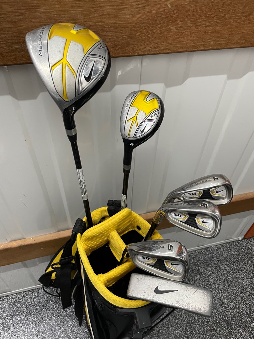 Nike jr cheap golf set