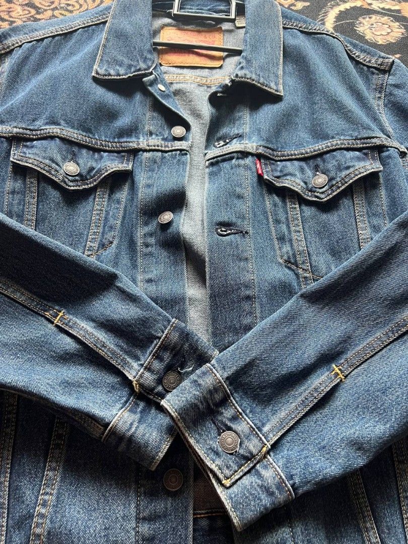 Levis Jacket - XL size, Men's Fashion, Coats, Jackets and Outerwear on  Carousell