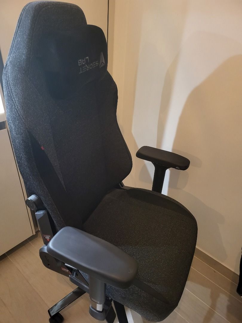 Secretlab used clearance