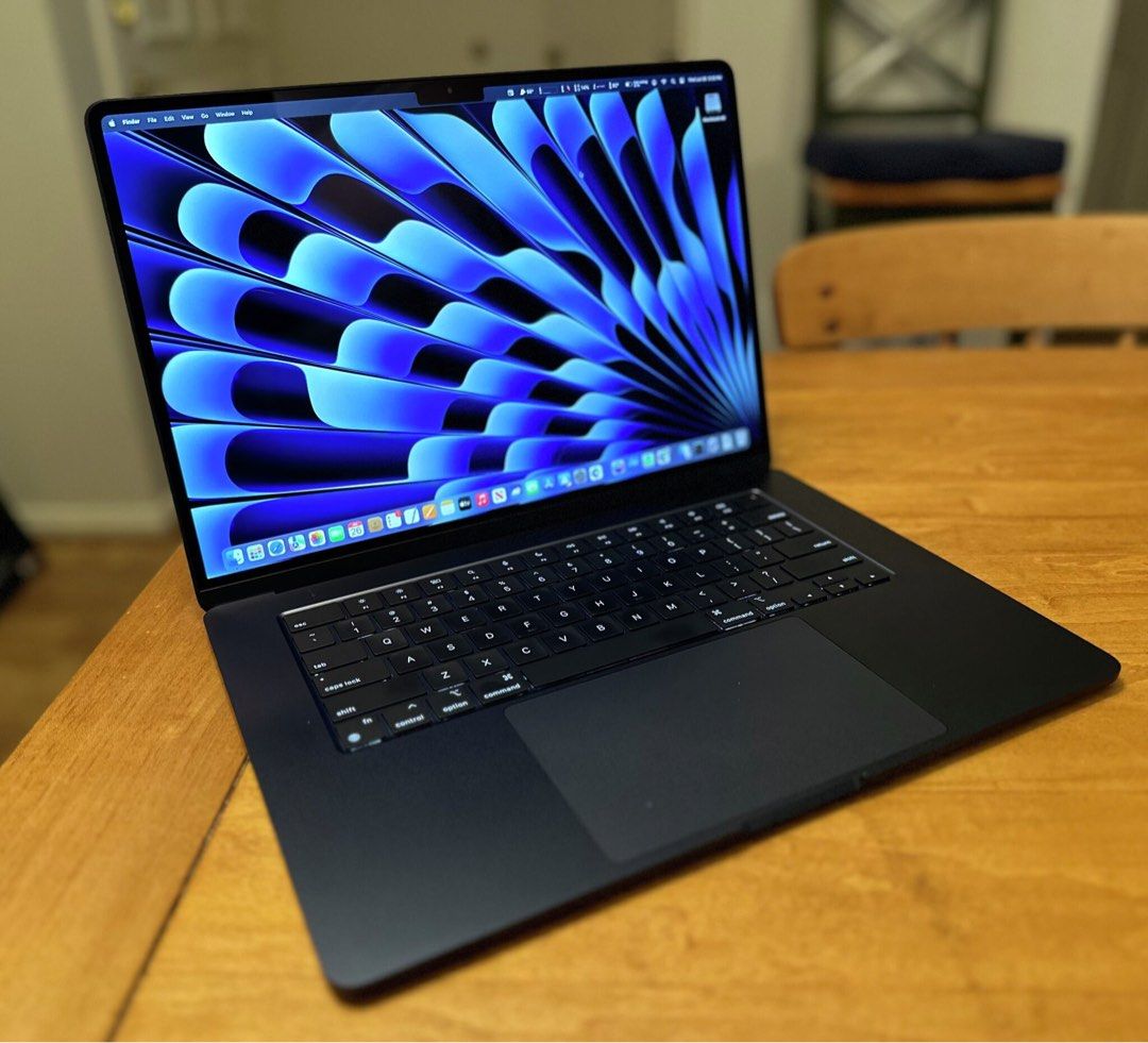 Macbook air 15 inch space gray 256gb, Computers Tech, Laptops