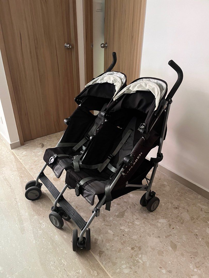 Maclaren poussette double store