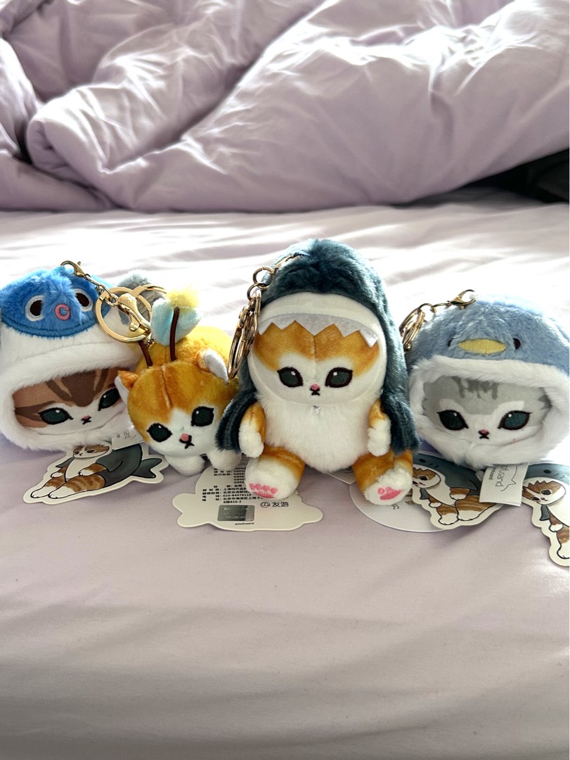 Puffer top fish keychain