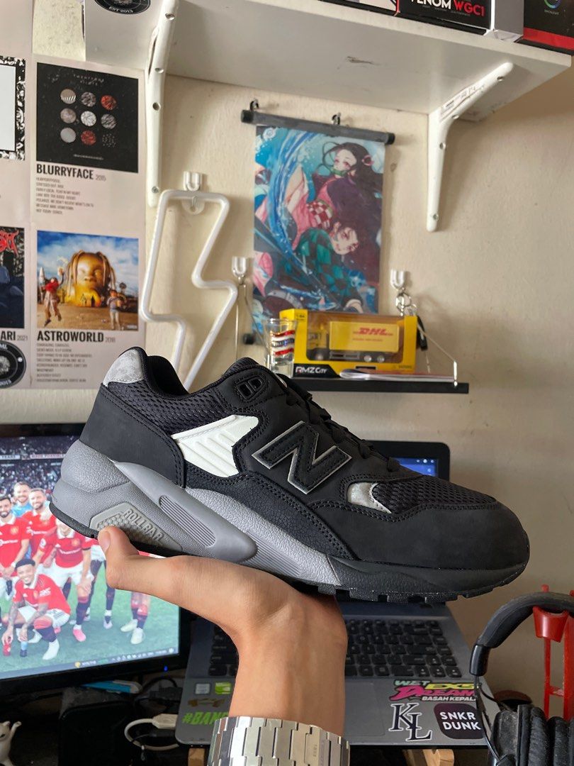 New balance 580 black