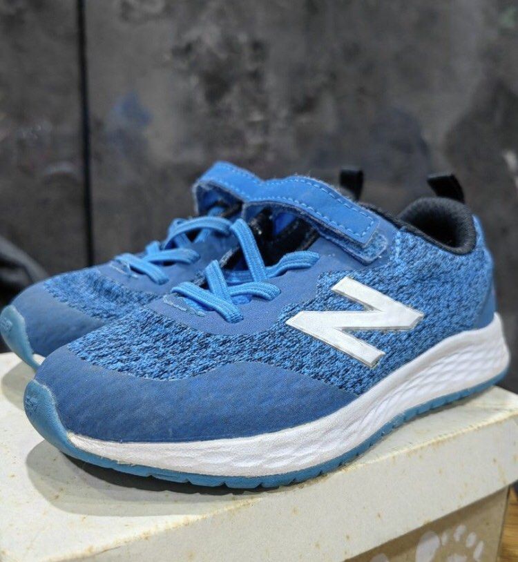 New balance discount 69 v2