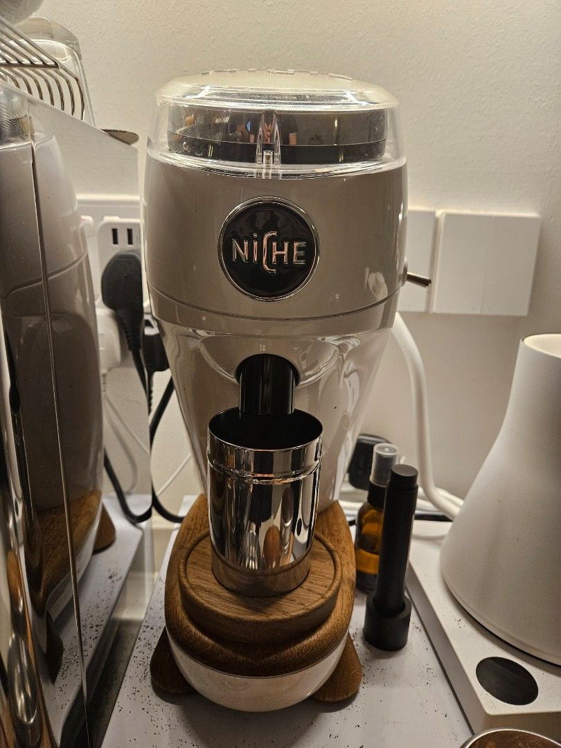 Niche Zero Coffee Grinder White, TV & Home Appliances, Kitchen Appliances, Coffee Machines