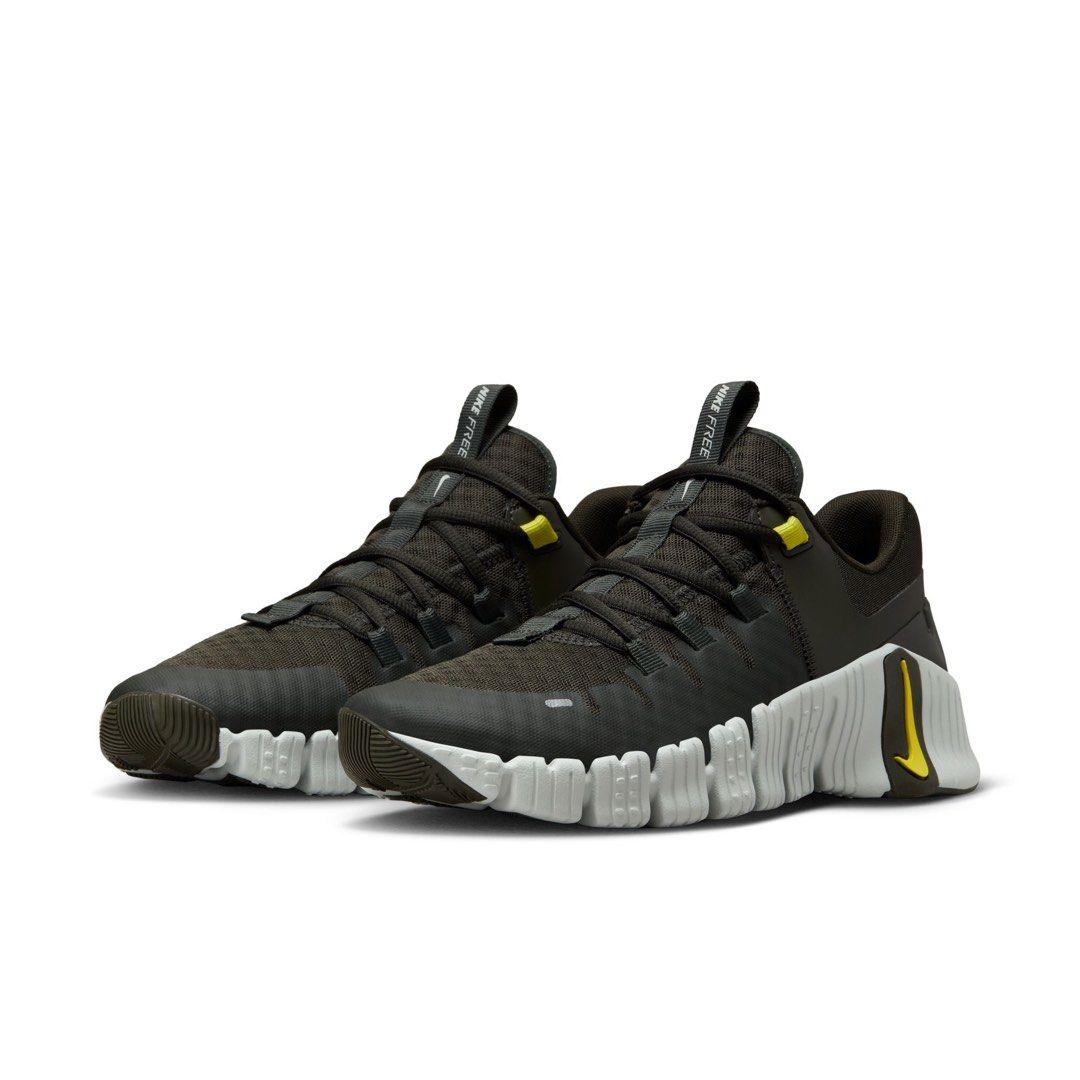 Nike outlet 5. free