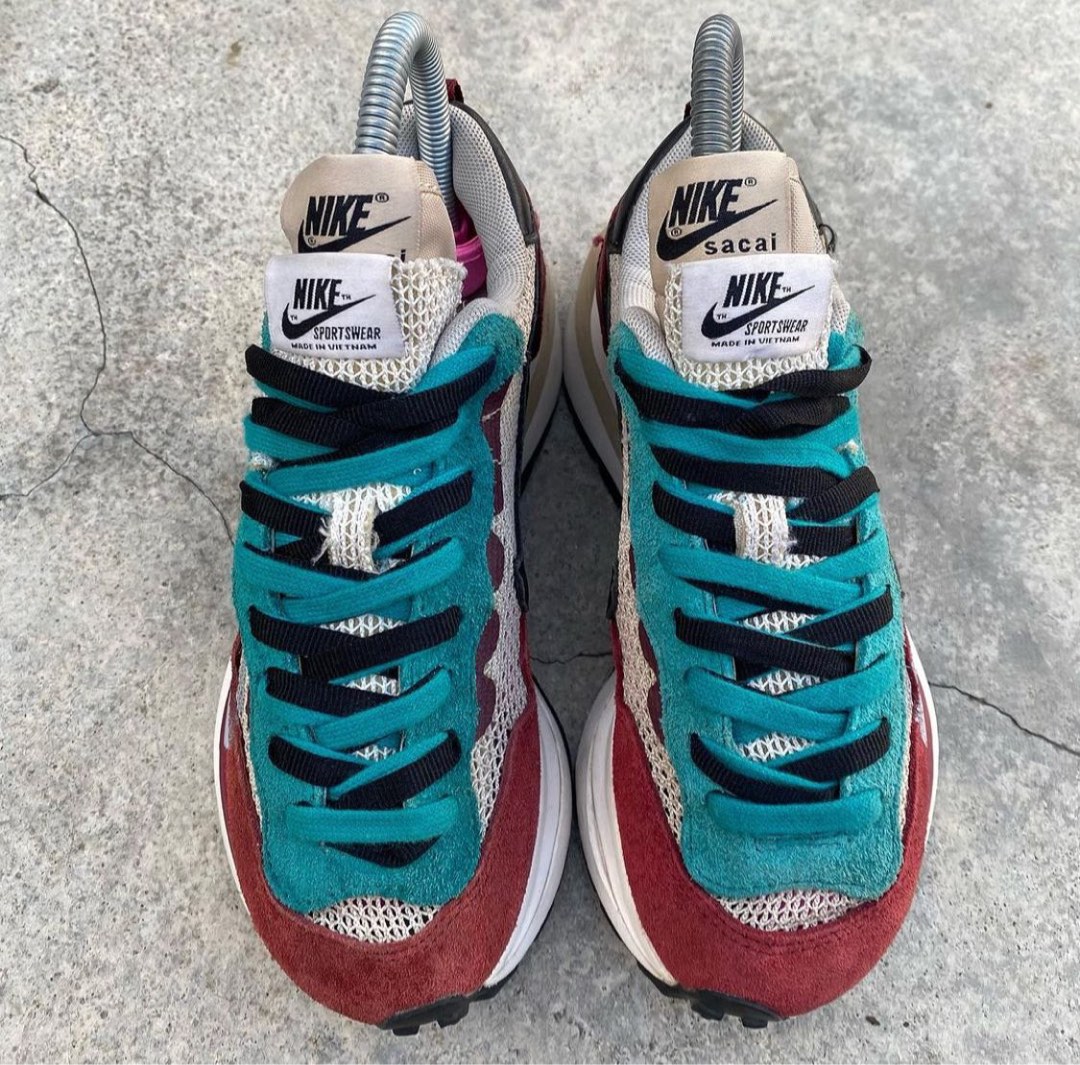 NIKE SACAI, Fesyen Pria, Sepatu , Sneakers di Carousell
