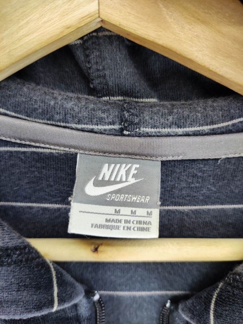 Nike clearance velvet sweater