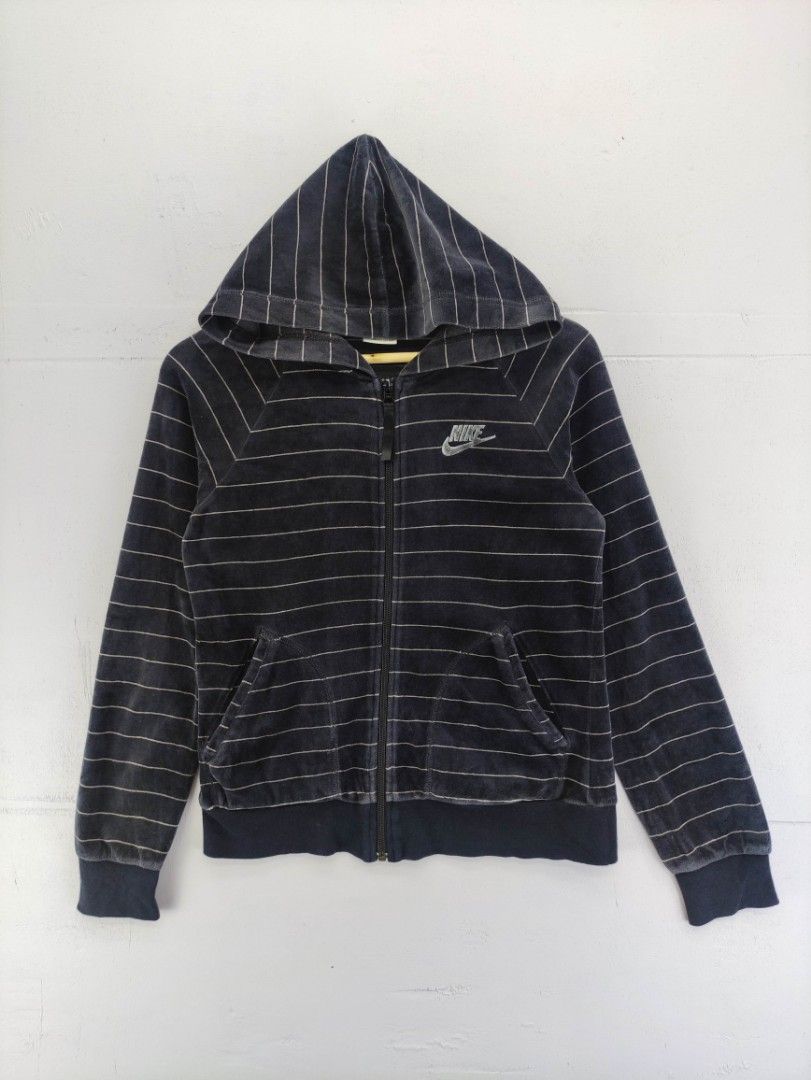 Nike velvet sweater store
