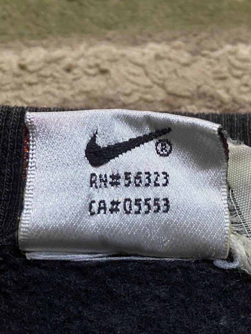 Nike rn 56323 sweatshirt new arrivals