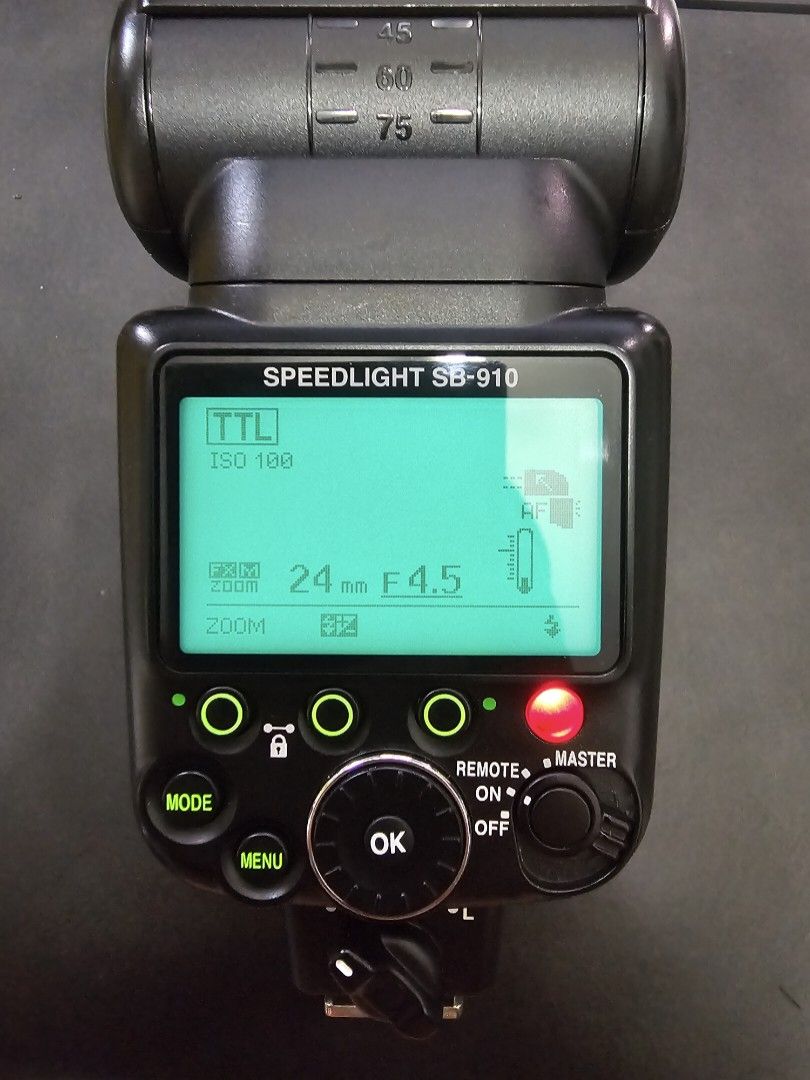 Nikon SB910 Speedlight Flash, Photography, Photography Accessories