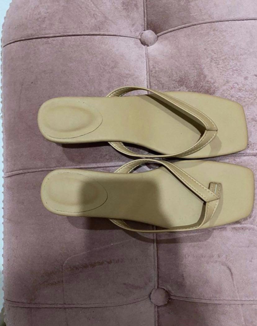 chanel sandals size 42