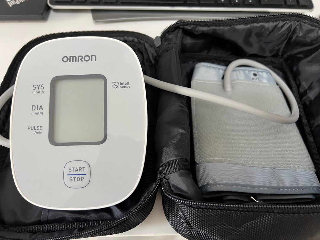 Omron M2 Basic Automatic Upper Arm Blood Pressure Monitor (HEM-7121J)