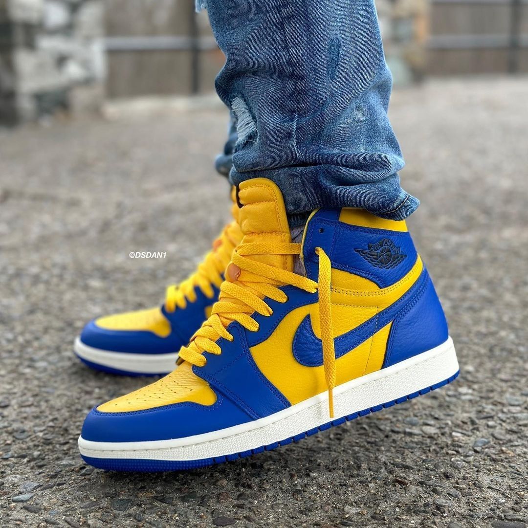 ORIGINAL AND BRAND NEW WOMENS JORDAN 1 RETRO HIGH OG SIZE 5.5 6 7