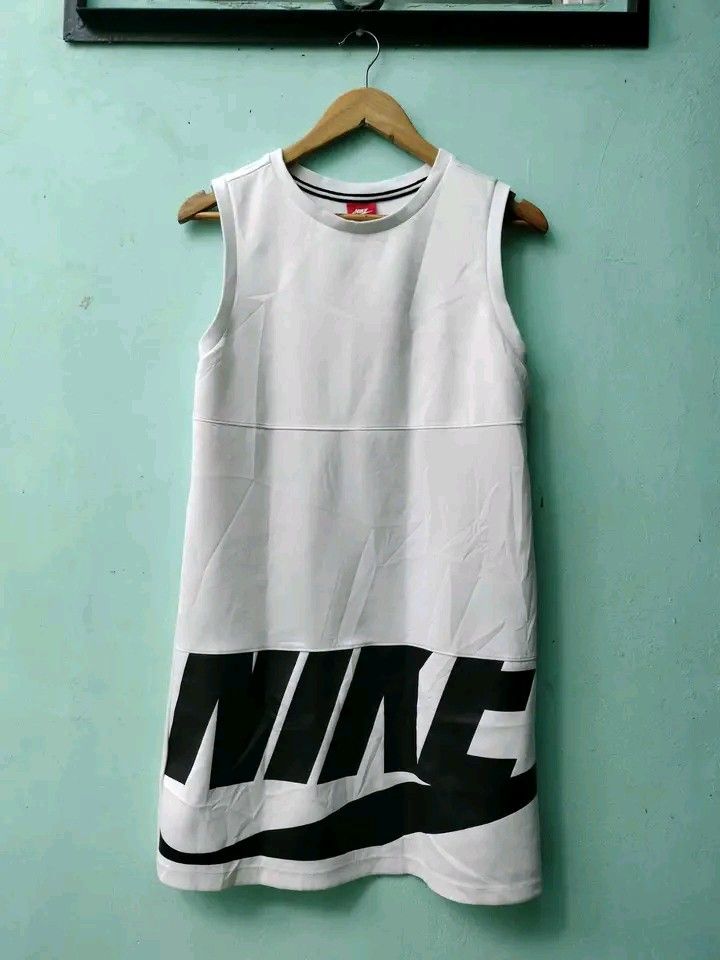 Nike irreverent dress hotsell