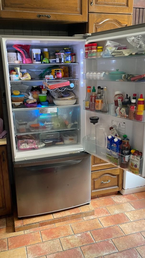 Panasonic 551l store bottom mount fridge