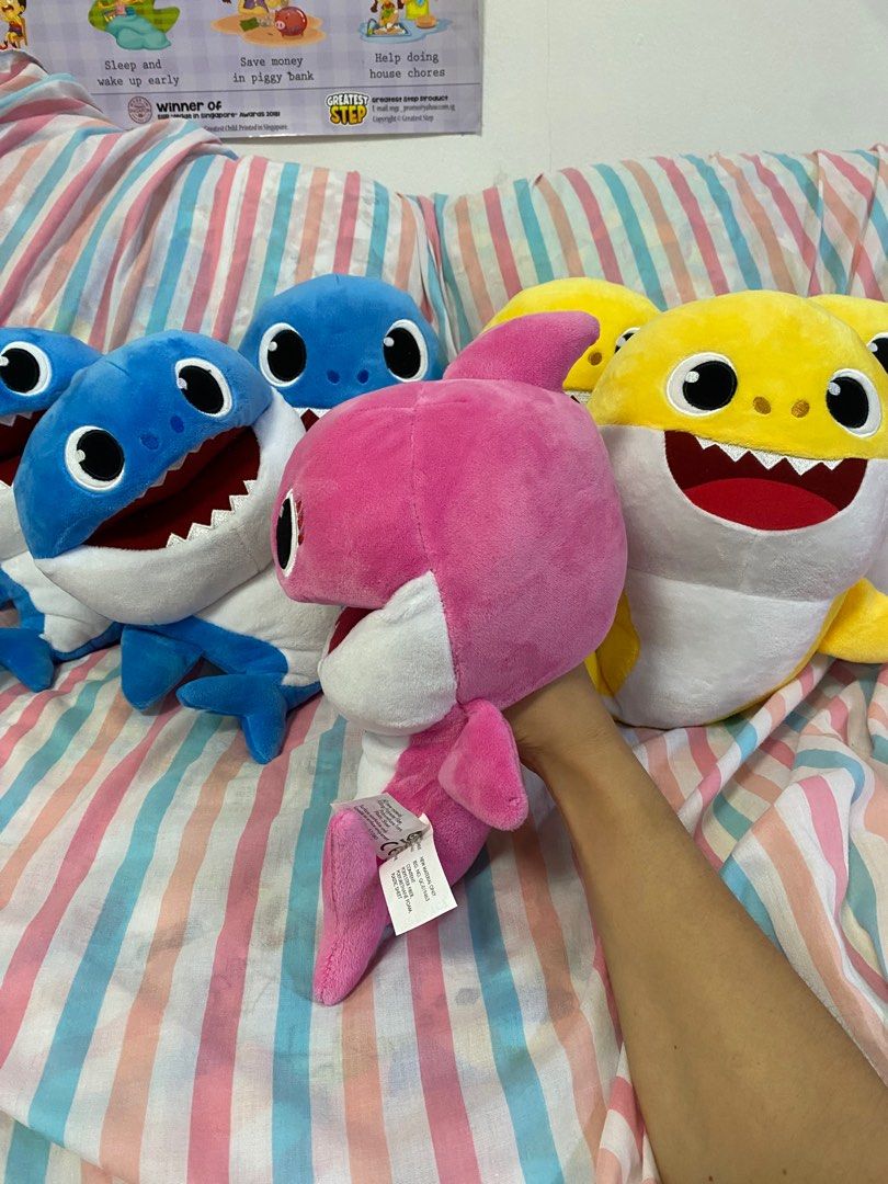 Pink Fong Baby Shark, Hobbies & Toys, Toys & Games on Carousell
