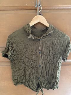 (Category: ) located in . Submitted by 6closets (Listing ID 1265410362, Image 1). Description: .